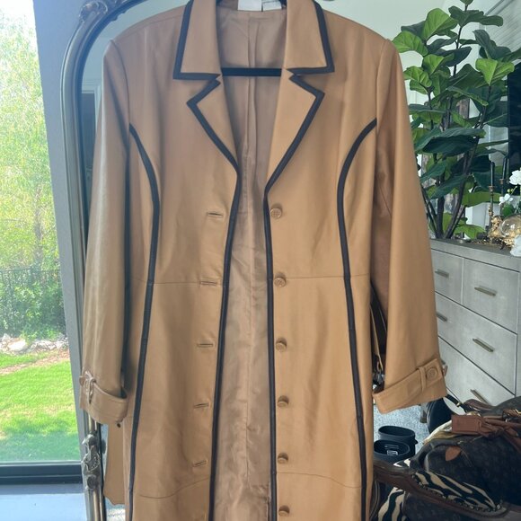 Newport News Camel Women's Genuine Leather Long Trench Coat Size M - Picture 5 of 11
